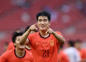 彭啸强调：此刻不宜沉浸在遗憾与哀伤，我们应携手共进，勇夺奖牌