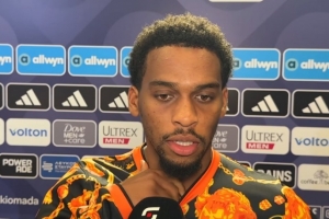 廷伯感叹：希腊队开局更为锐利，我方在对抗中失误过多导致失利